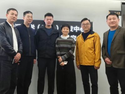 NAPA |Leaders of the Keqiao District Federation of Industry and Commerce visited Napai Chemical for research and talked about new opportunities in the industry